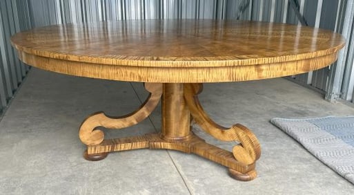 Magnificent Thomas Newman custom made round tiger maple inlaid dining table. From fine Hudson Valley