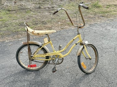 As found condition SCHWINN Stingray "Fair Lady" vintage bicycle, as found condition, was in the
