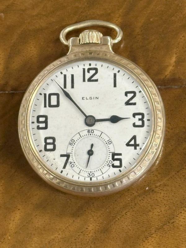 ELGIN open face 21 jewel pocket watch, running now, from local estate, dial looks nice, movement (1 of 4)