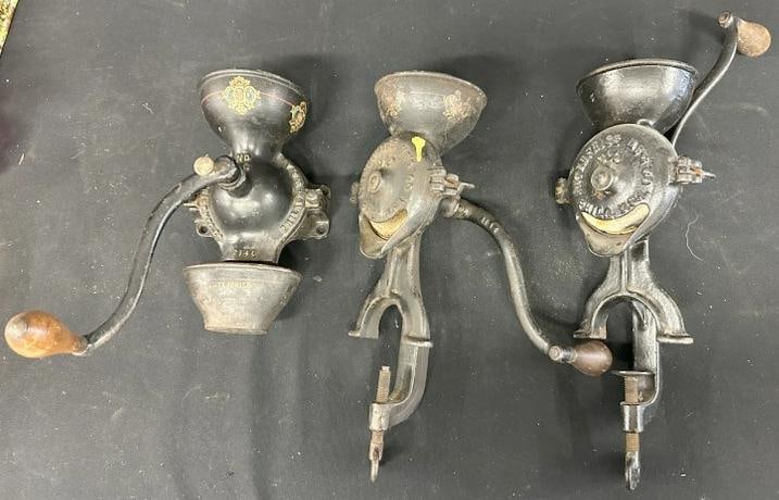 (3) ENTERPRISE wall mount coffee grinders ( includes (2) No. O & (1) No. 00. Just as we found them,: (3) ENTERPRISE wall mount coffee grinders ( includes (2) No. O & (1) No. 00. Just as we found them, from local Hudson Valley collection. To show scale the largest measures 14.5" top to bottom.