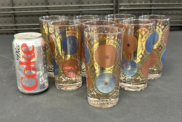 (8) Art Deco style barware glasses designed and signed ( Marion V. Dorn ), from Albany, N.Y. estate,: (8) Art Deco style barware glasses designed and signed ( Marion V. Dorn ), from Albany, N.Y. estate, in fine condition, measure 5.5" high.