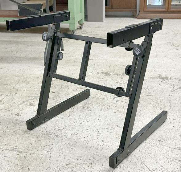 ON-STAGE heavy duty folding Z Keyboard stand, from Hudson Valley estate of a Musician…..: ON-STAGE heavy duty folding Z Keyboard stand, from Hudson Valley estate of a Musician…..