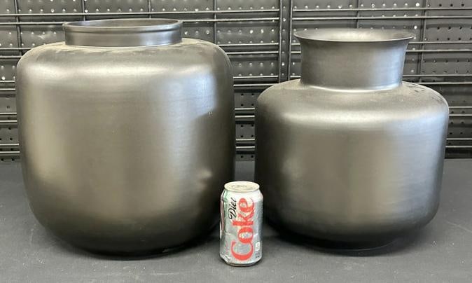 (2) black matte finish Asian vases, both signed on bottoms as pictured, very nice condition, they: (2) black matte finish Asian vases, both signed on bottoms as pictured, very nice condition, they measure 13" & 14"high.