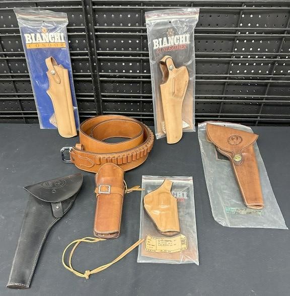 (6) leather holsters from local estate in very nice well taken care of condition, with larger one: (6) leather holsters from local estate in very nice well taken care of condition, with larger one with bullet belt seems unused. They include black TRIPLE K San Diego with US on front, BIANCHI CYCLONE