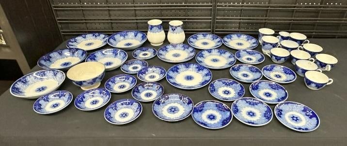 (41) pcs. Utzschneider Persian Moss flow blue dishes, cups, plates, etc. Overall good condition,: (41) pcs. Utzschneider Persian Moss flow blue dishes, cups, plates, etc. Overall good condition, maybe a small chip on a few, from estate of old Hudson Valley antique dealer…..