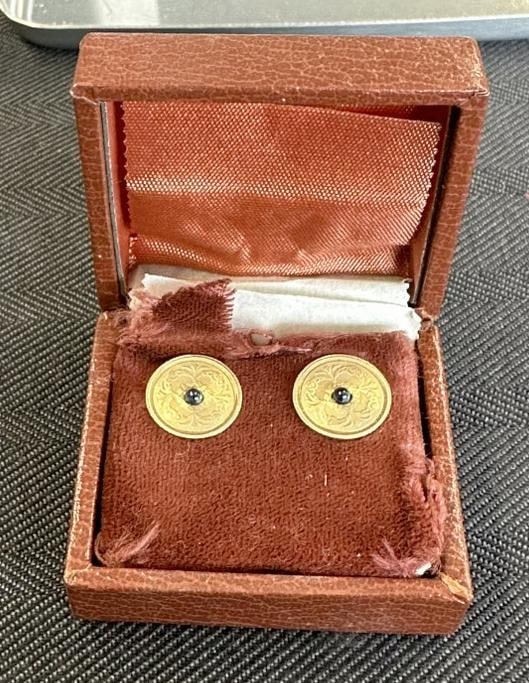 Pair 14K earrings with saphires, intricate design, no earring backs, they weigh 1.9 dwt. From estate: Pair 14K earrings with saphires, intricate design, no earring backs, they weigh 1.9 dwt. From estate collection of gold and silver we are selling.