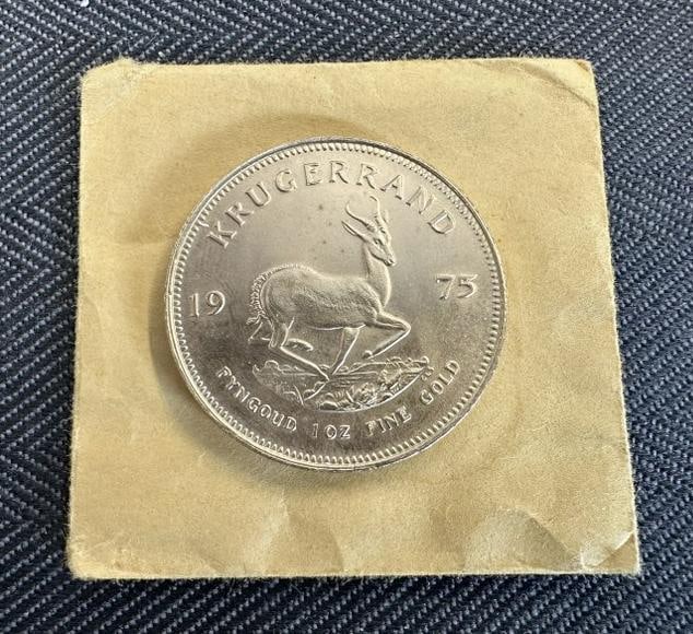 1975 1 ounce fine gold KRUGERAND, from fine estate of jewelry, silver and gold we are selling. In (1 of 3)
