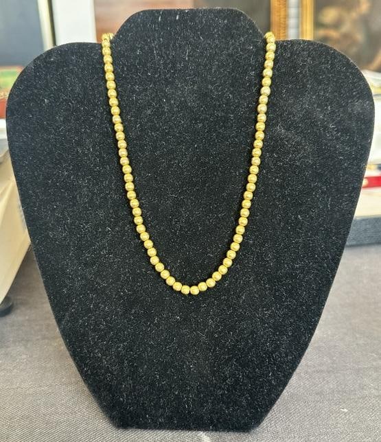 14K bead necklace, from estate in Hudson Valley, measures 15.5" long. Weighs 7.2 pennyweights.: 14K bead necklace, from estate in Hudson Valley, measures 15.5" long. Weighs 7.2 pennyweights.