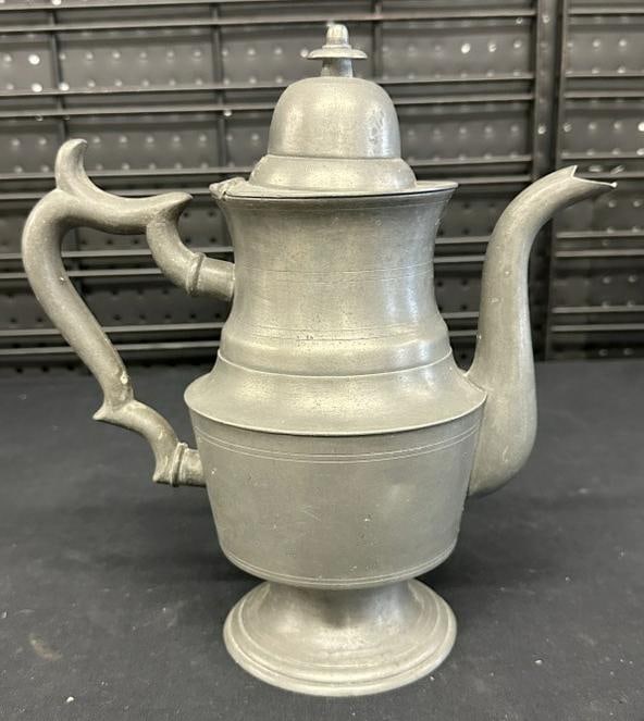 George Richardson ( Boston ) early pewter coffee pot, from Hudson Valley estate of old time antique (1 of 5)