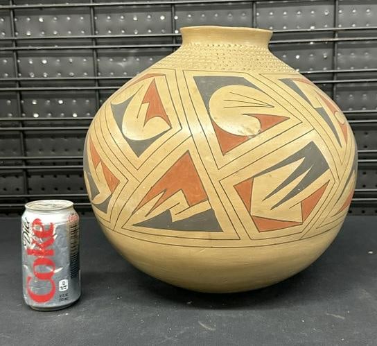 Nicolas Silveira Mata Ortiz Polychrome Pottery, in nice overall condition, signed on bottom, (1 of 3)