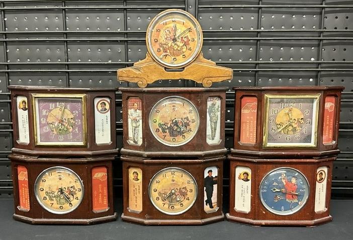 (7) mantle clocks with pictures of Chairman Mao and Soldiers, from Chinese Cultural Revolution (1 of 6)