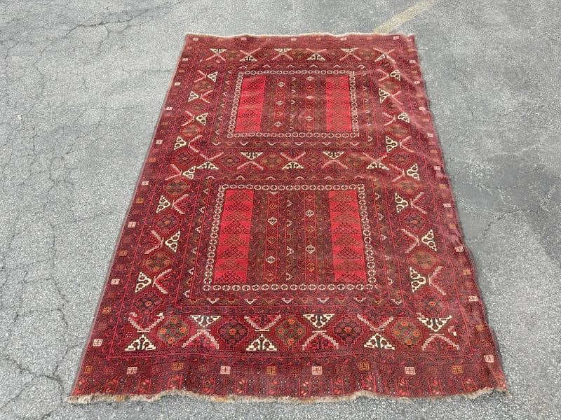Vibrant handmade wool oriental rug, from local estate, nice overall condition, measures 91" x 62.5". (1 of 3)