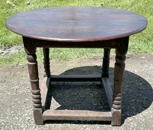 Wonderful 19th century round oak pegged construction Tavern Table, from stone house in New Paltz, (1 of 6)
