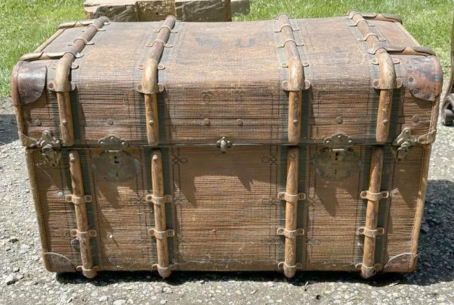 Old MADLER steamer trunk, missing lock tsbs for locks, has tray inside, good looking, tages from (1 of 6)