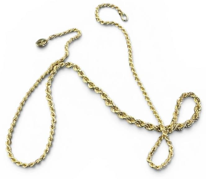 10K gold rope chain, weighs 10 pennyweights, measures 18" long, nice estate condition.: 10K gold rope chain, weighs 10 pennyweights, measures 18" long, nice estate condition.