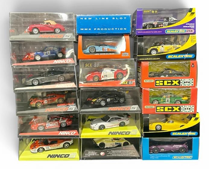( 18) slot cars in original cases, fine overall condition. This is PART III of the New England (1 of 3)
