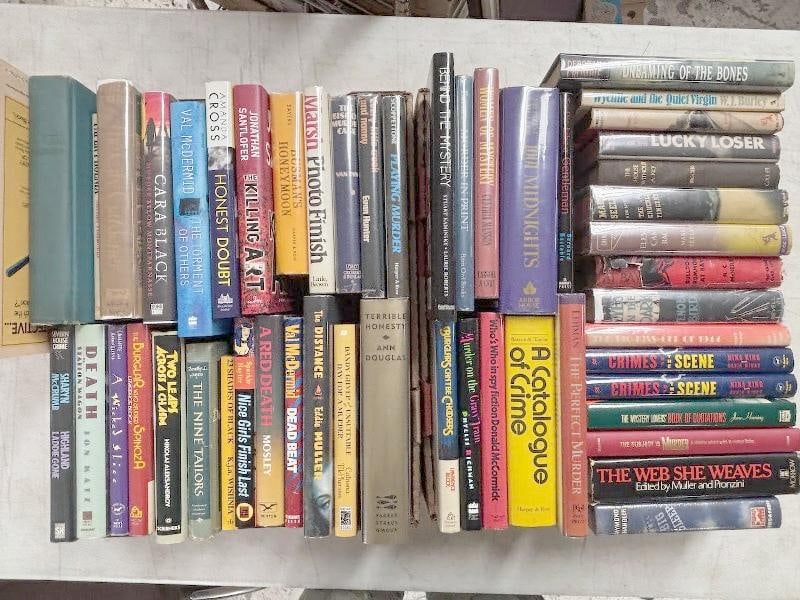 52 crime fiction books. Mostly contemporary, mostly crime hardcover. Titles include a facsimile: 52 crime fiction books. Mostly contemporary, mostly crime hardcover. Titles include a facsimile first edition of Raymond Chandler?s The Big Sleep from Borzoi Mysteries, 23 Shades of Black by K.j.a. Wi