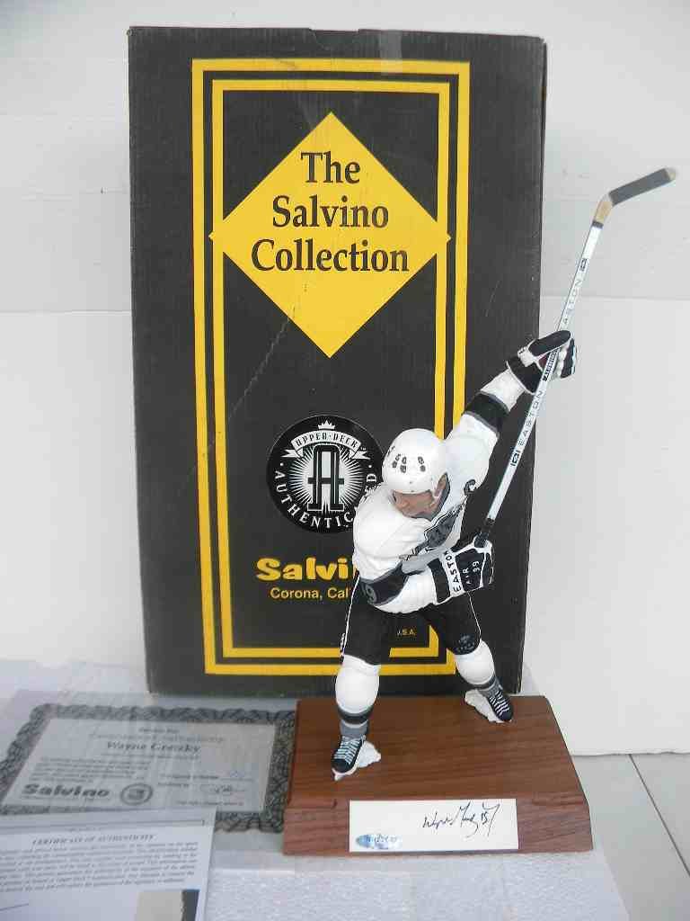 Salvino WAYNE GRETZKY Signed LE Figure in Box: Salvino WAYNE GRETZKY Signed LE Figure in Box, number 411 of 950 made, excellent condition. From estate collection we are selling. With all paperwork.