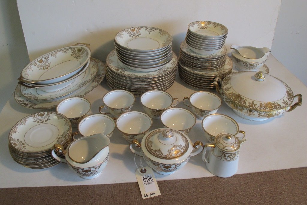 66 PCS OF HAND PAINTED GOLD LEAF MEITO CHINA, INCLUDING: 66 PCS OF HAND PAINTED GOLD LEAF MEITO CHINA, INCLUDING GRAVY BOAT, COVERED DISH, PLATTERS, BOWLS, ETC, VERY GOOD CONDITION, AS PICTURED