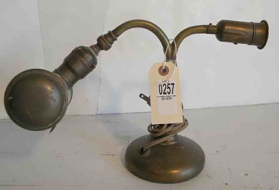 COMBINATION BRASS LAMP & CIGAR LIGHTER, MEASURES 9": COMBINATION BRASS LAMP & CIGAR LIGHTER, MEASURES 9" HIGH, 13" WIDE, GOOD CONDITION, AS PICTURED