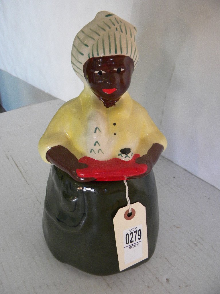MCCOY POTTERY BLACK MAMMY COOKIE JAR, MEASURES 12 1/2": MCCOY POTTERY BLACK MAMMY COOKIE JAR, MEASURES 12 1/2" TALL, GOOD CONDITION, AS PICTURED