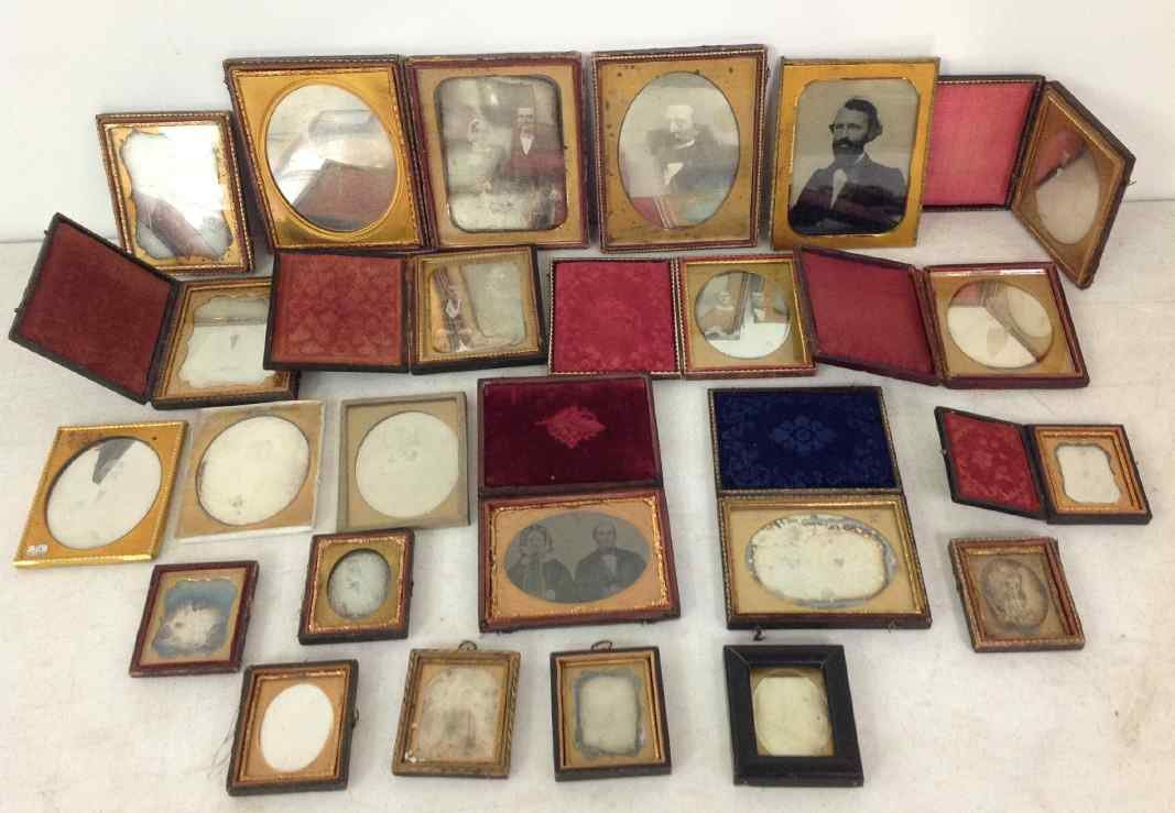 23 IMAGES COMPRISING 21 DAGUERREOTYPES, 1 AMBROTYPE, (1 of 4)