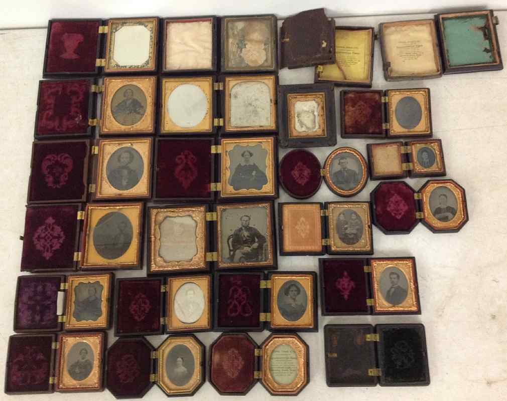 21 CASED IMAGES: 6 DAGS, 14 AMBROTYPES, 1 TINTYPE (1 of 7)