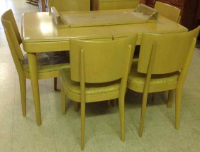 150: Heywood Wakefield wicker arm chair with elaborate : Lot 150