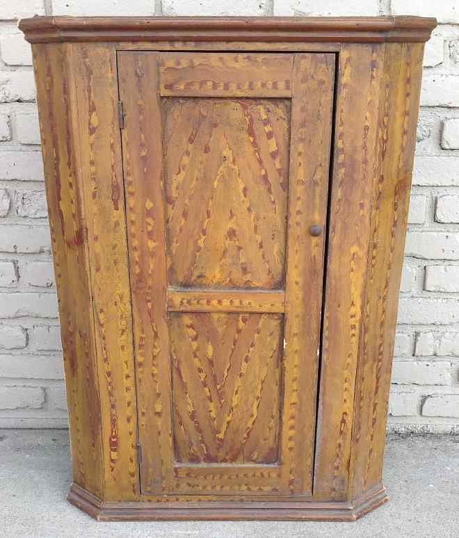 EARLY PAINTED HANGING CORNER CUPBOARD, MEASURES 34 1/2" (1 of 5)