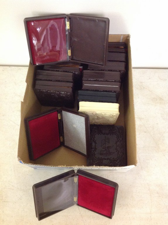 LOT OF 16 MODERN THERMOPLASTIC UNION CASES MADE BY: LOT OF 16 MODERN THERMOPLASTIC UNION CASES MADE BY TECH-ART PLASTICS CO., MORRISTOWN, NJ OF EAGLE WITH FLAG CASE, ALL SIXTH-PLATE SIZE, 14 BROWN, 1 BLACK, 1 WHITE, AS PICTURED, FROM THE ESTATE COLLECT