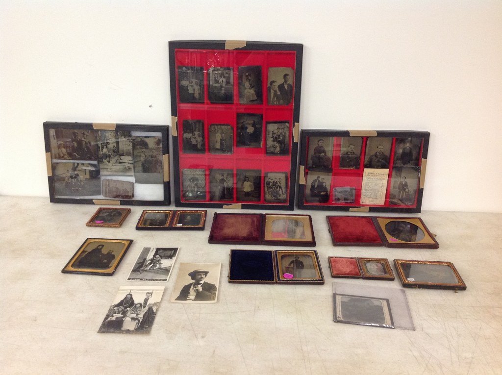 APPROX 33 IMAGES: DAGS, AMBROTYPES, TINS PLUS (1 of 5)