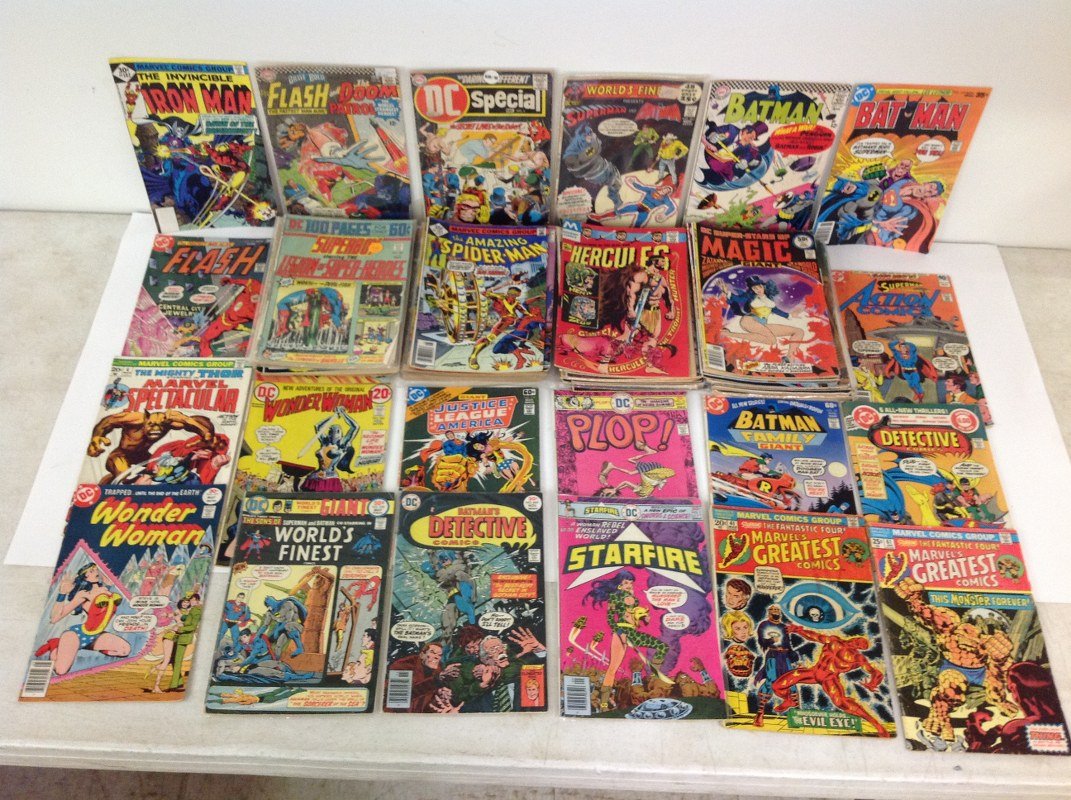 BOXLOT 75 OLDER COMIC BOOKS INCLUDING WALT DISNEY, BOB (1 of 3)