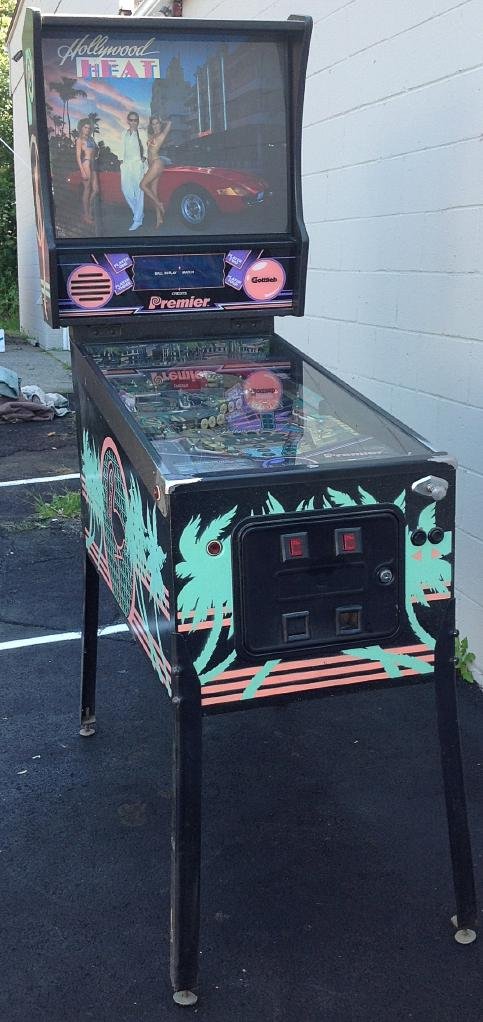 GOTTLIEB HOLLYWOOD VICE PINBALL MACHINE, PRODUCED IN: GOTTLIEB HOLLYWOOD VICE PINBALL MACHINE, PRODUCED IN 1986. REAL NICE CLEAN CONDITION, ALWAYS TAKEN CARE OF, PLAYED LAST TIME BEFORE OWNER DECIDED TO MOVE SOUTH.