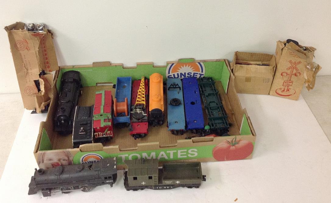 LOT OF LIONEL LATE 50'S OR EARLY 60'S TRAINS ( ALL (1 of 1)