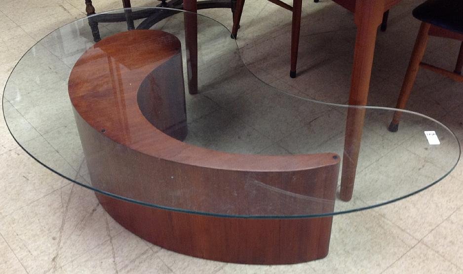 MID CENTURY STYLE KIDNEY SHAPED COFFEE TABLE WITH (1 of 1)