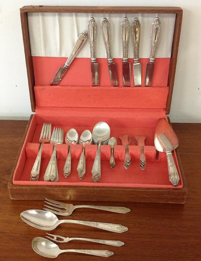 STERLING SILVER FLATWARE SET WITH MONOGRAM P, WEIGHS (1 of 3)