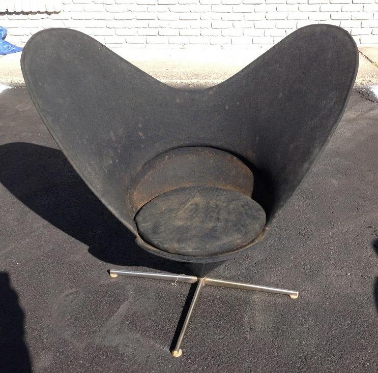 VERNER PANTON MID CENTURY HEART SHAPED CHAIR, IN AS (1 of 4)