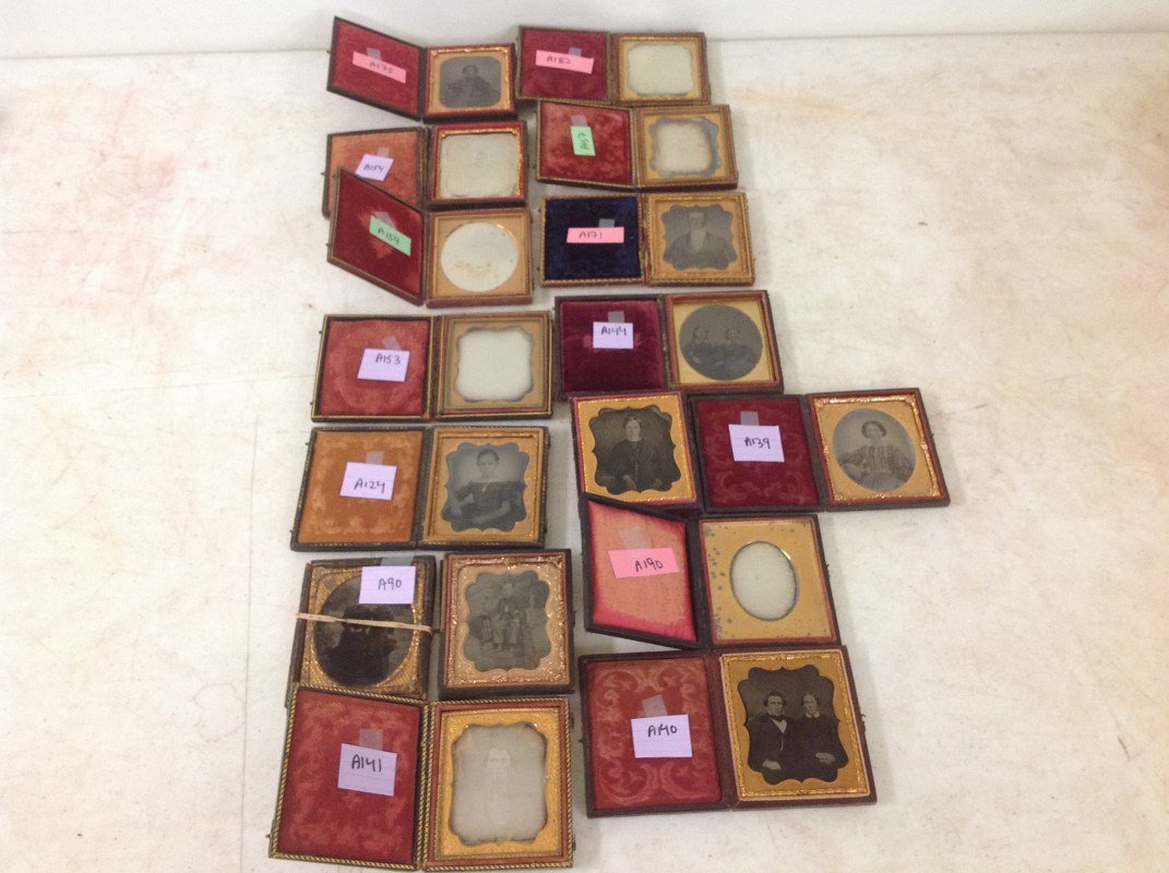 LOT OF 16 IMAGES: 16 SIXTH -PLATE DAGUERREOTYPES, (1 of 7)
