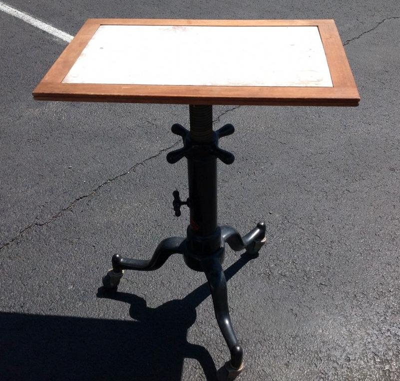INDUSTRIAL CAST IRON BASE MECHANICAL STAND MADE BY (1 of 2)