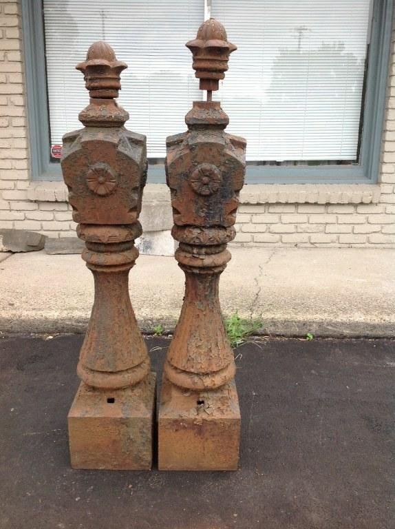 PAIR VICTORIAN CAST IRON POSTS WITH FINIALS, RUST (1 of 3)