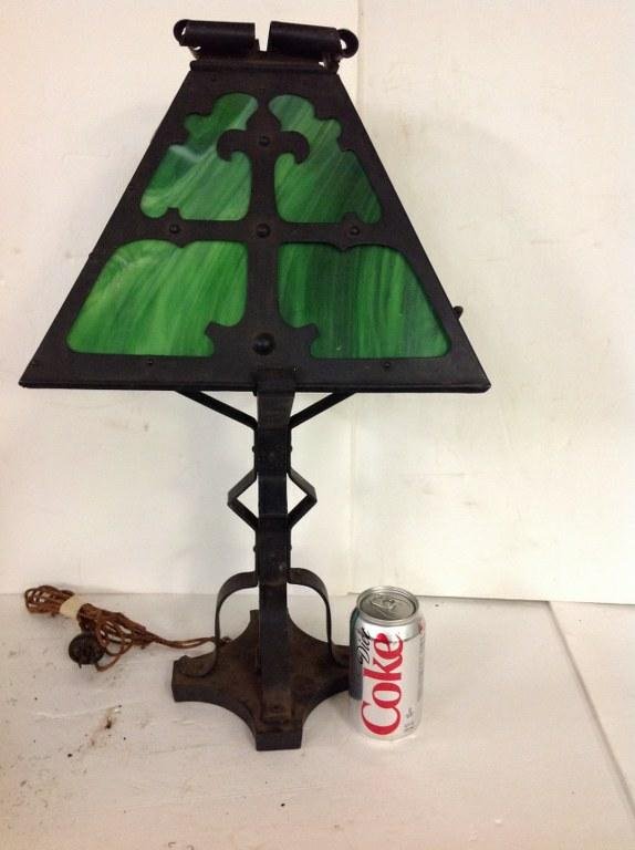ARTS & CRAFTS METAL TABLE LAMP W/GREEN SLAG GLASS (1 of 4)
