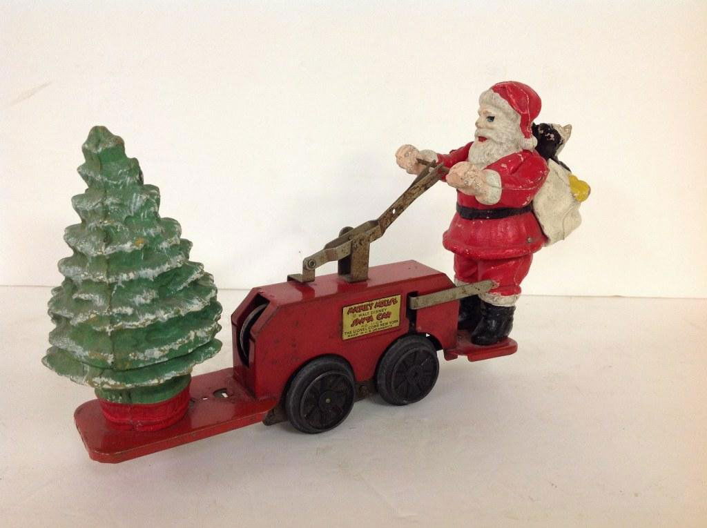 LIONEL MICKEY MOUSE AND SANTA CLAUSE HAND CAR, NICE (1 of 3)