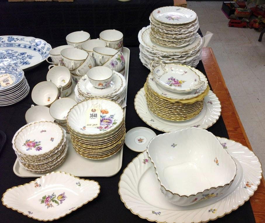 110 PCS ESTATE LOT OF NYMPHENBERG CHINA W/FLOWERS AND (1 of 7)