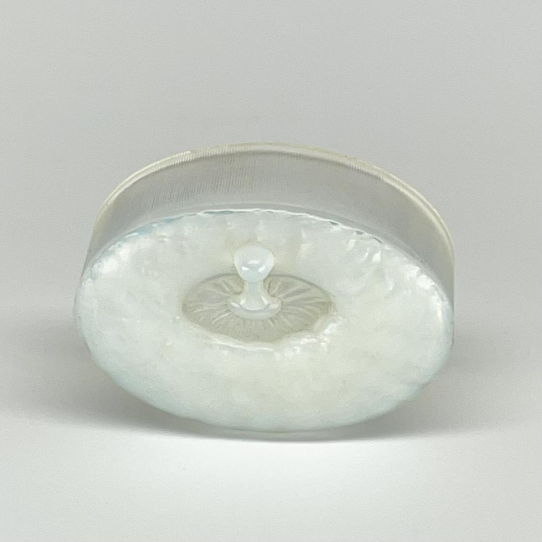 Rene Lalique Opalescent Corail Rouge Puff Powder Box c. 1924 (1 of 4)