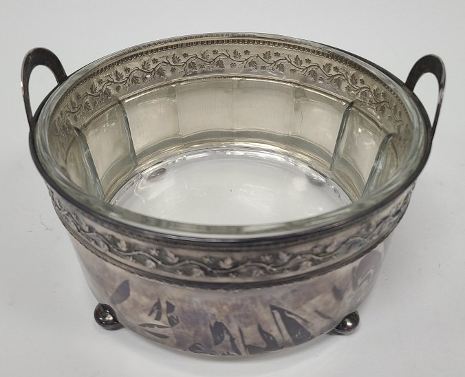 Vintage International Sterling Silver Two-Handle Bowl Holder (1 of 6)