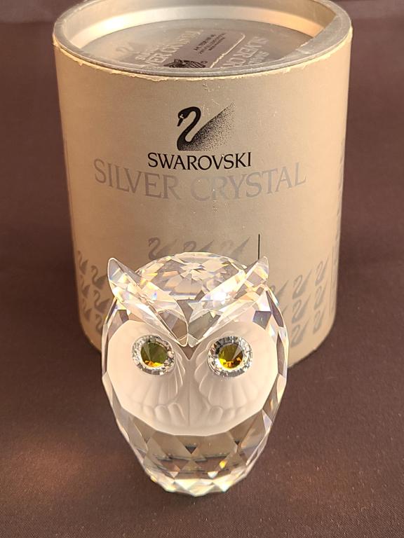 Swarovski Crystal 7636 Large Sitting Owl (1 of 8)