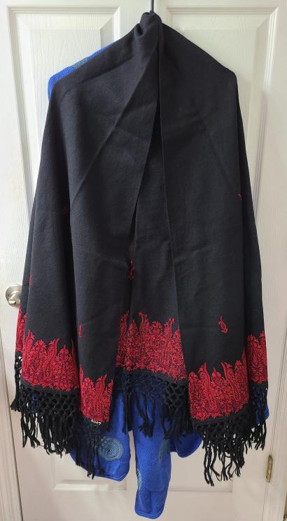 2 Vintage Shawls - 1 Christian Dior Italy (1 of 9)