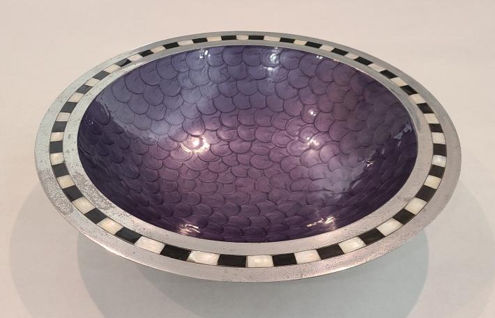 Julia Knight Mother of Pearl Inlaid Amethyst Bowl (1 of 7)