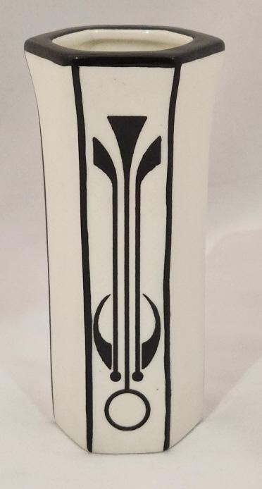 Art Deco Atelier Villa Balzrek A-Linz Vase: See photos for markings on bottom of piece. No chips, cracks or condition flaws.