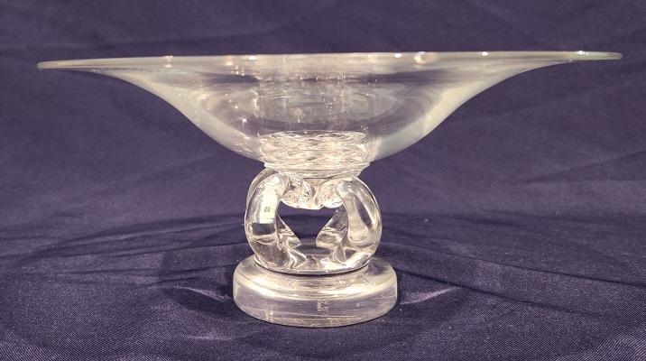 Steuben Cake Plate Serving Platter: In excellent condition. Signature is on the base, see photos for further evaluation.